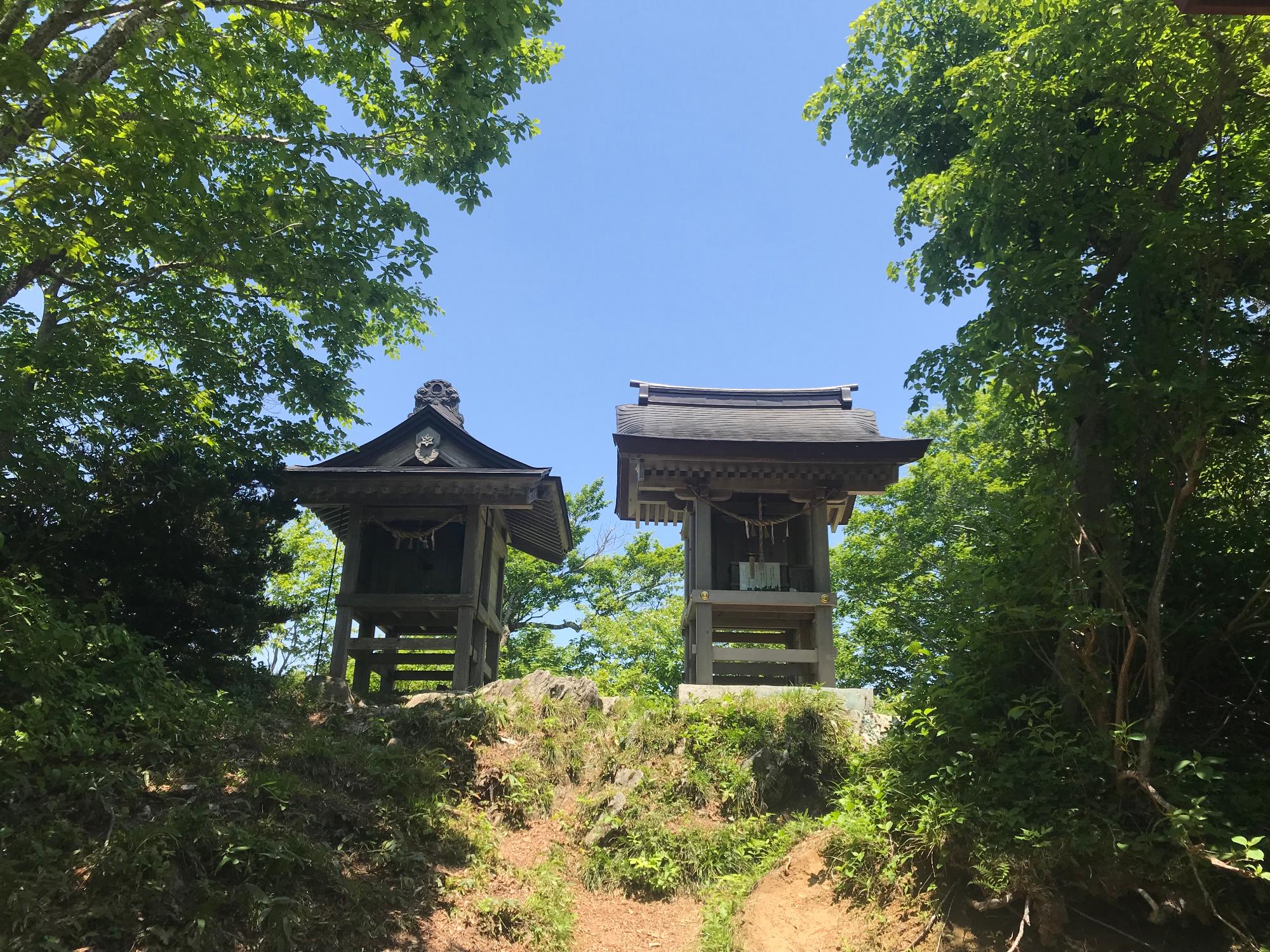 葉山神社