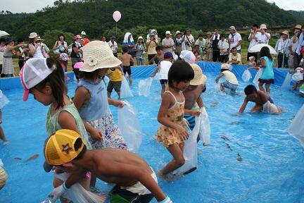 水まつりの写真