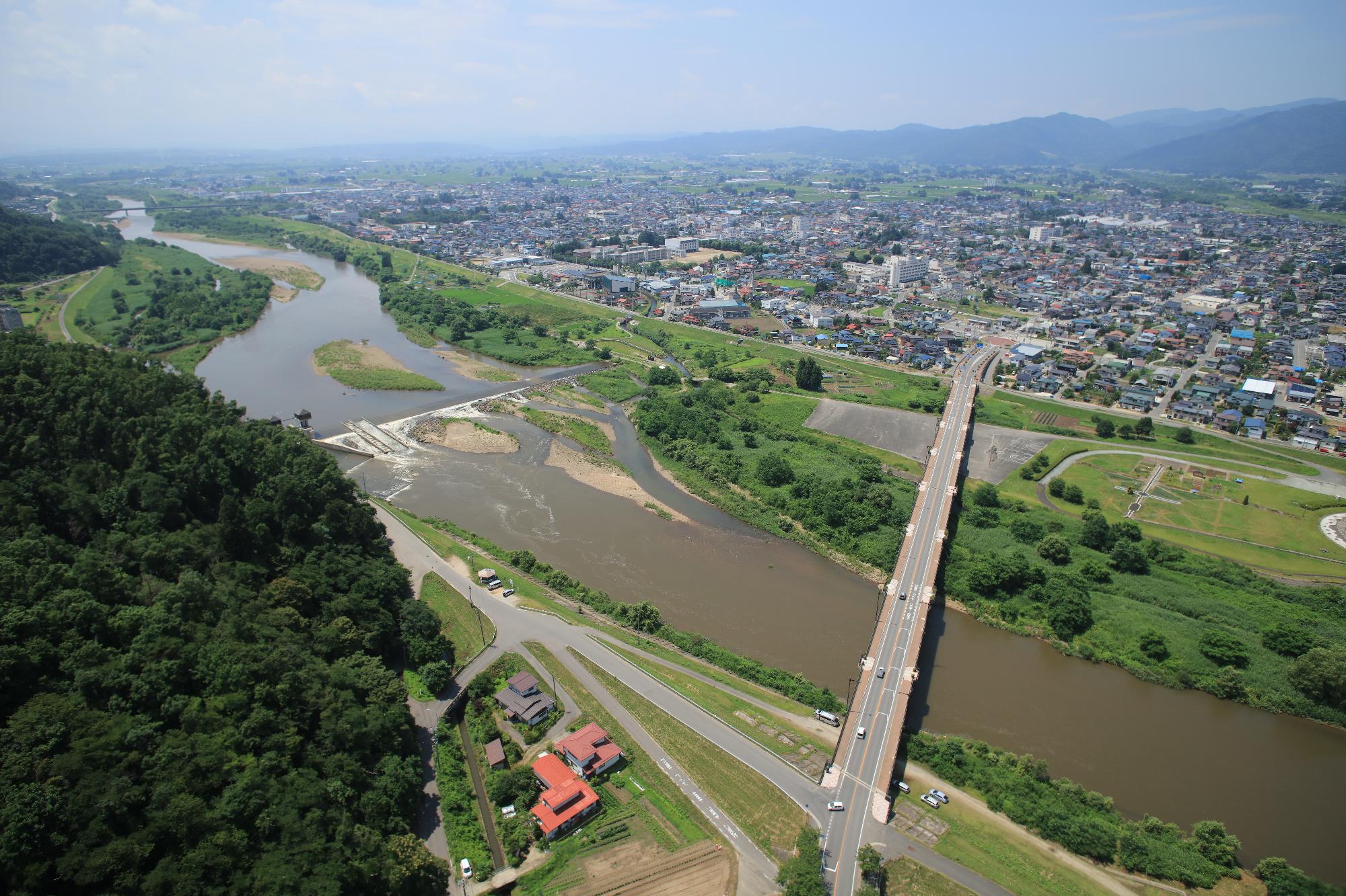 最上川上流域における長井の町場景観