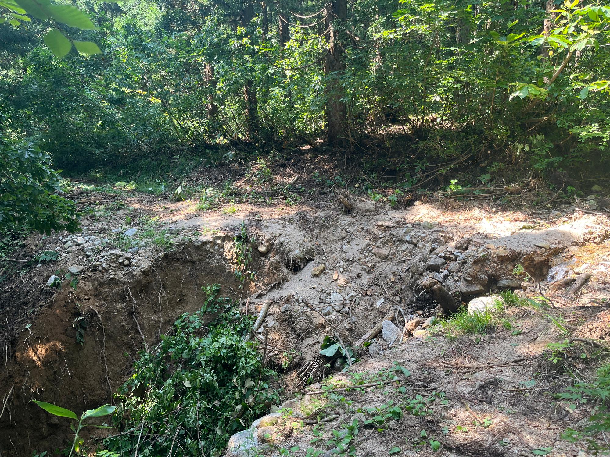 登山道の崩落箇所