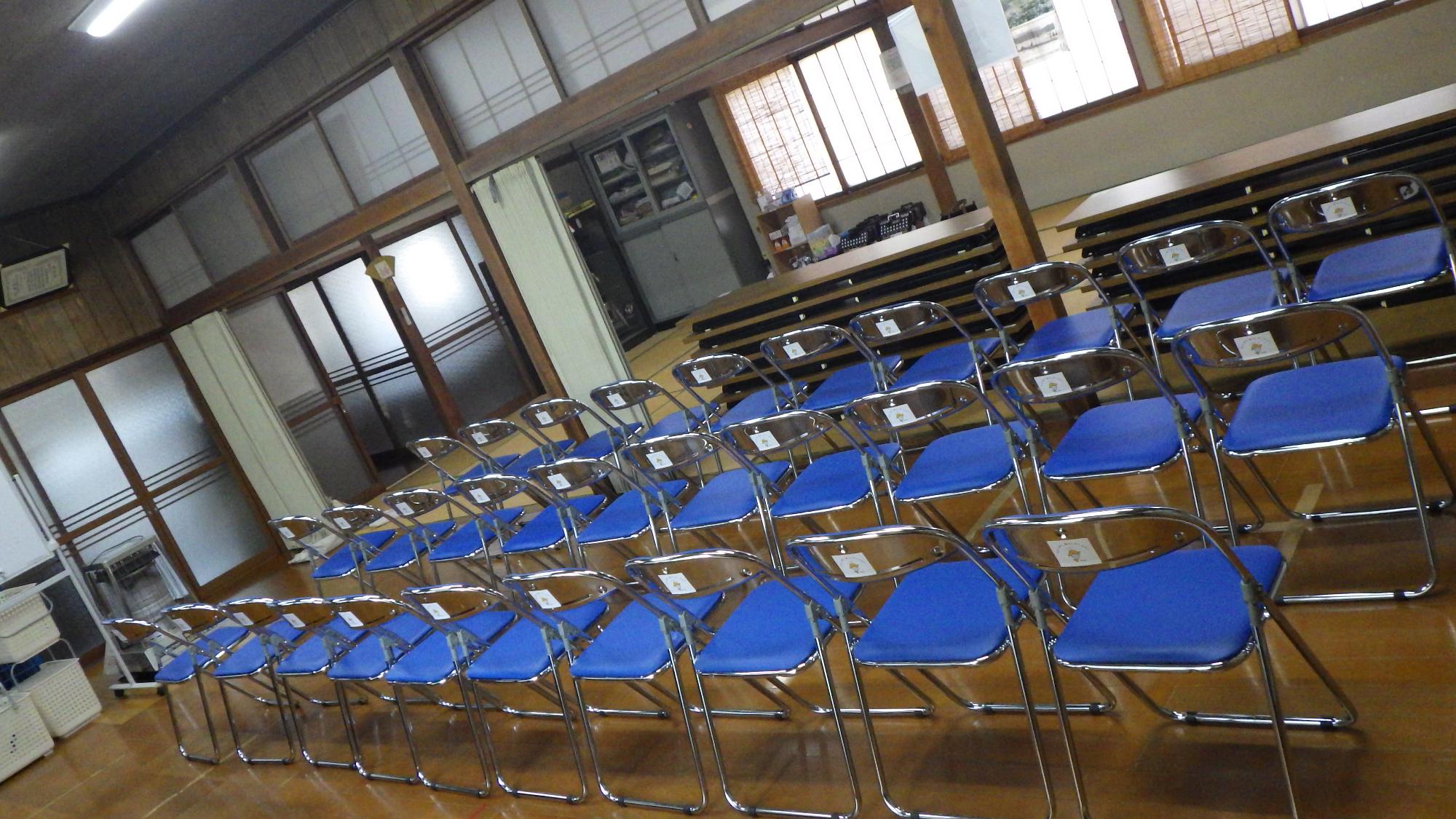 検査状況写真 （館町自治公民館）@折りたたみチェア