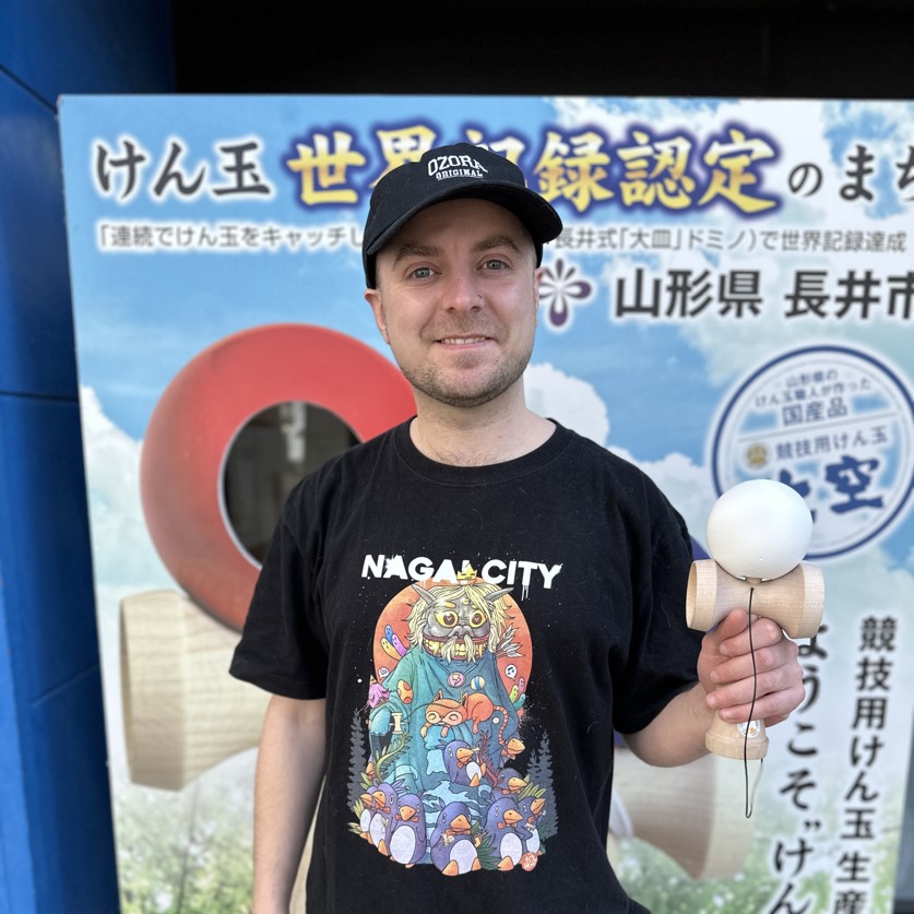 トーマス顔写真